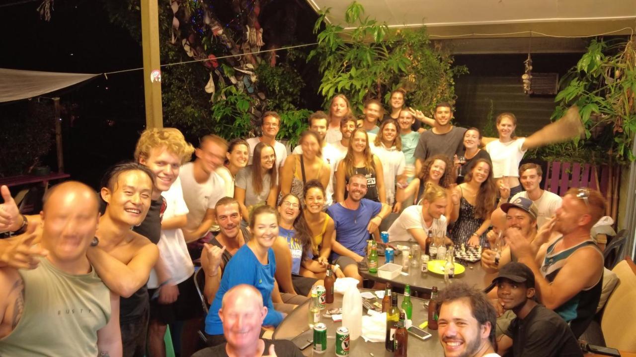 Backpackers By The Bay Pansiyon Airlie Beach Dış mekan fotoğraf