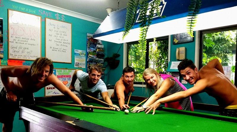 Backpackers By The Bay Pansiyon Airlie Beach Dış mekan fotoğraf