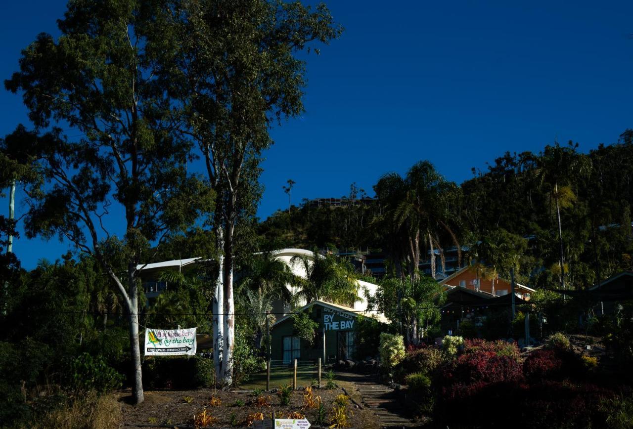 Backpackers By The Bay Pansiyon Airlie Beach Dış mekan fotoğraf